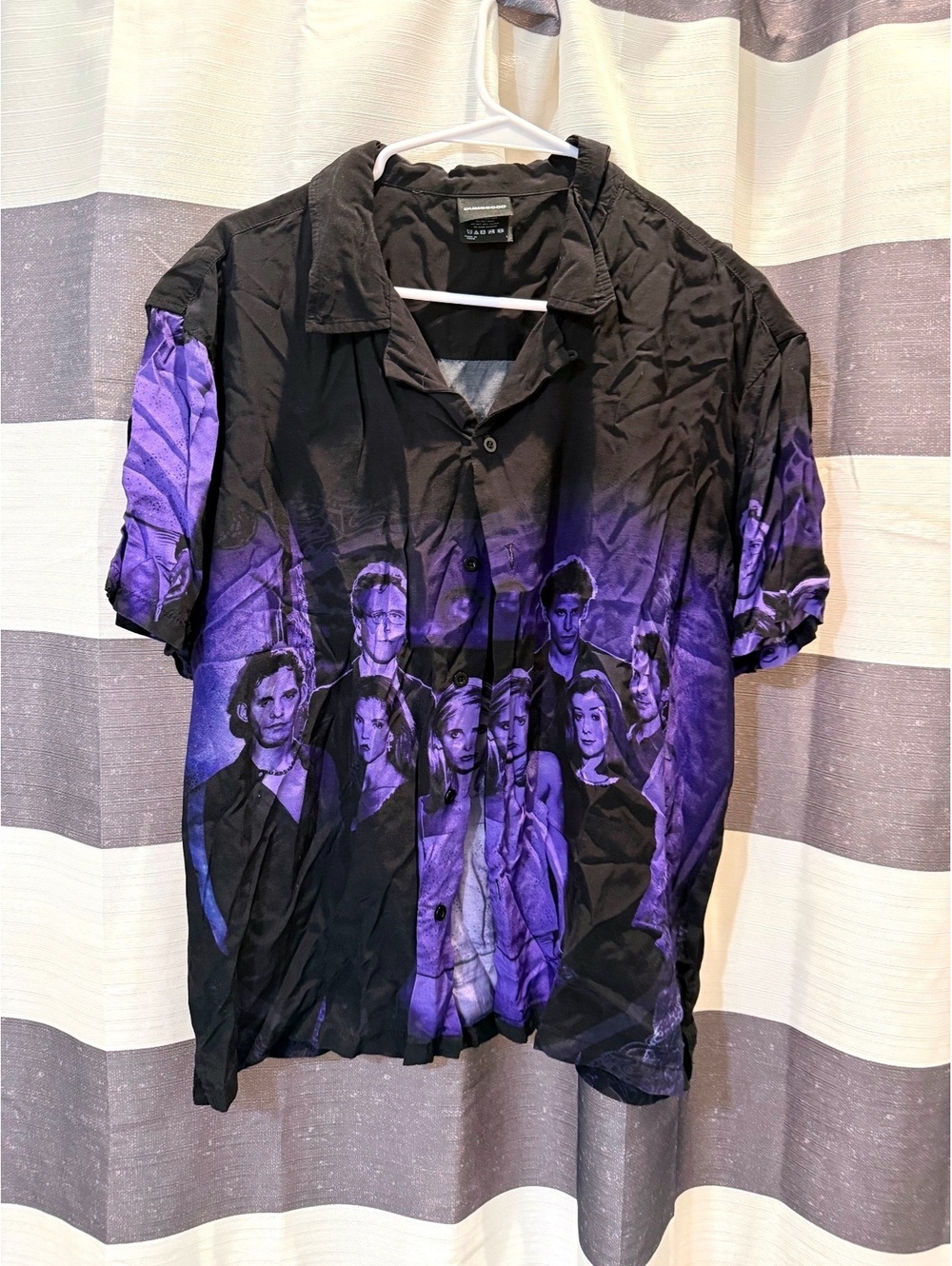 Buffy the Vampire Slayer Dumbgood polo extremely rare !! HTF